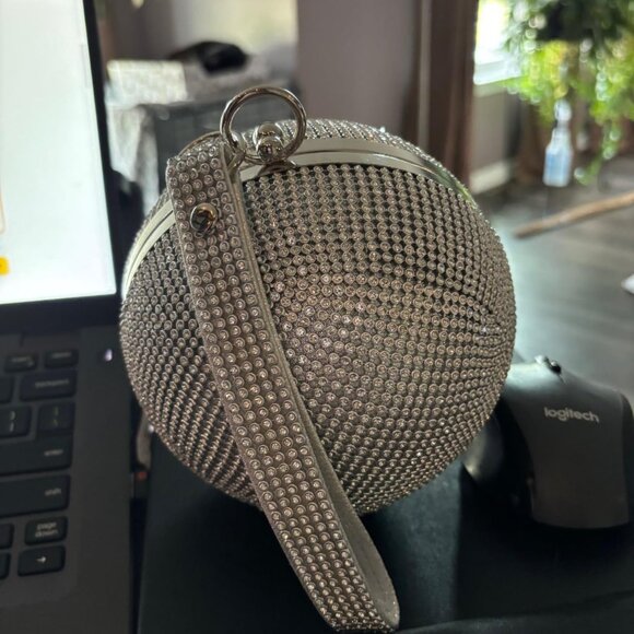 Neiman Marcus Luxury Round Ball Crystal Evening Clutch Purse - Picture 4 of 4